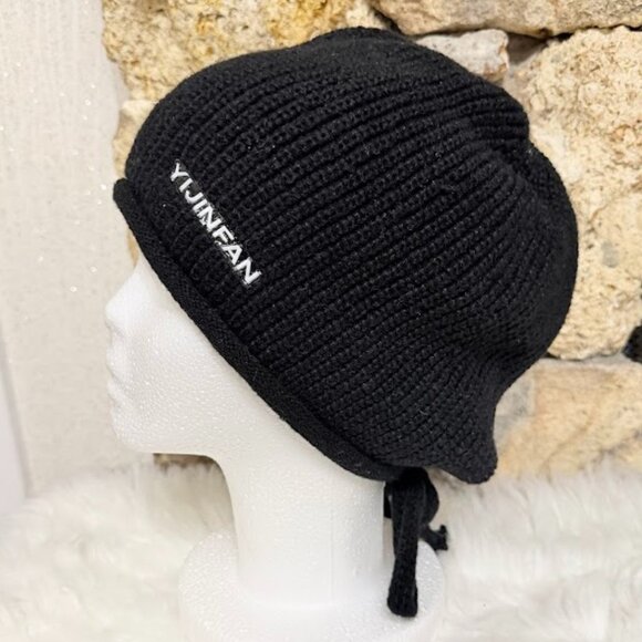 New Black Knit Winter Bonnet Hat With Ties - Picture 3 of 8